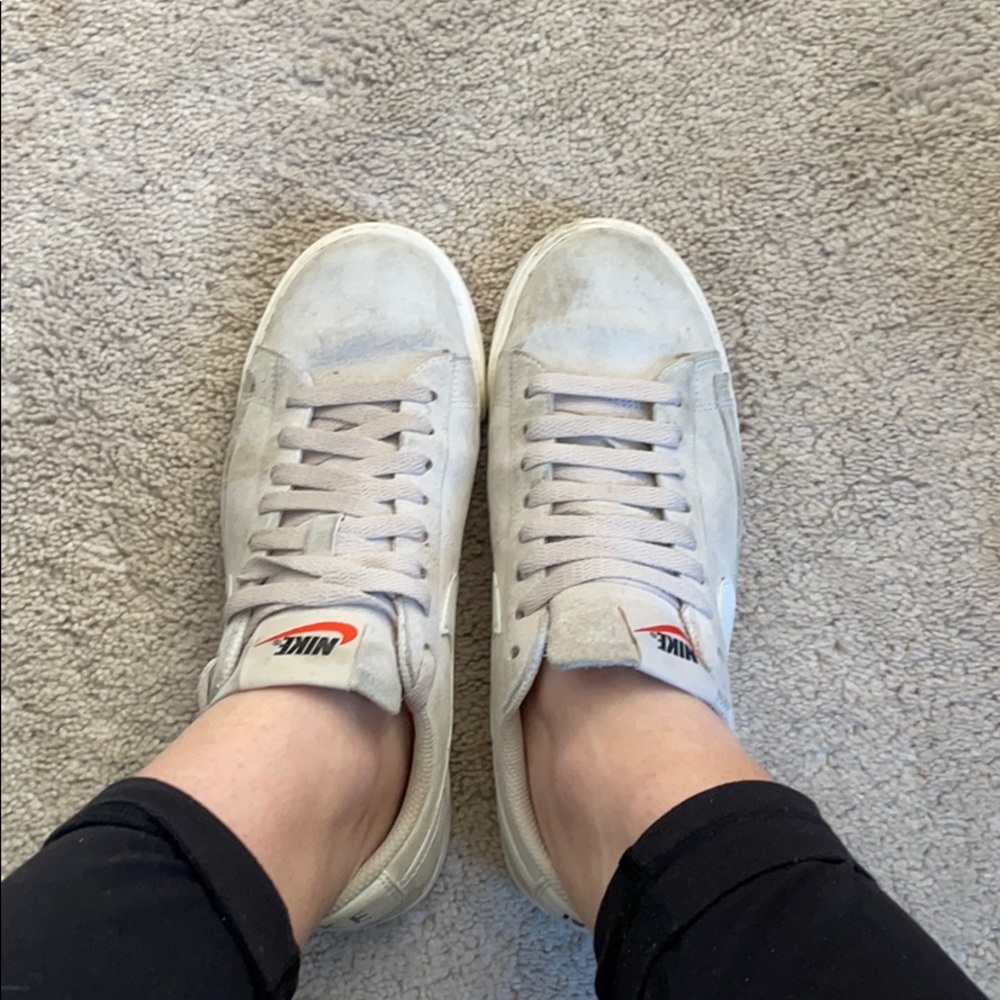 Nike blazer low